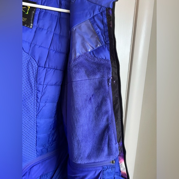 Burton AK 2L Embark Snowboard Jacket - Picture 6 of 6